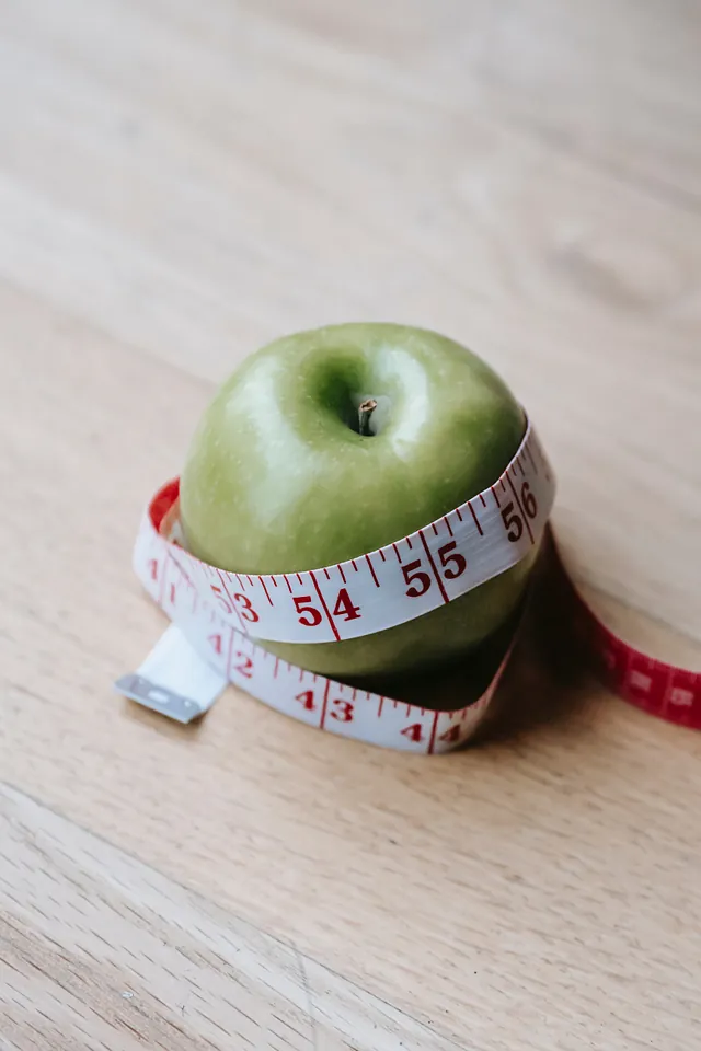 manzana con corazón